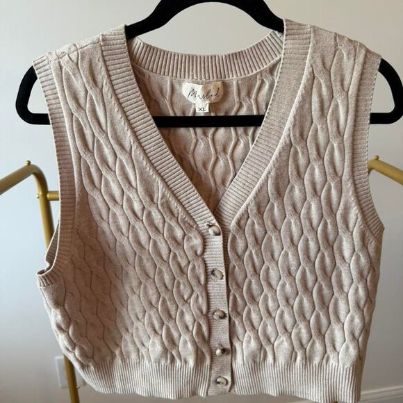 Marled Sweaters - Marled Women's Cream Cable Knit Vest